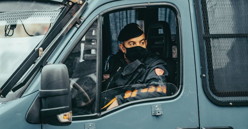 Security Features - https://www.instagram.com/mikita.yo