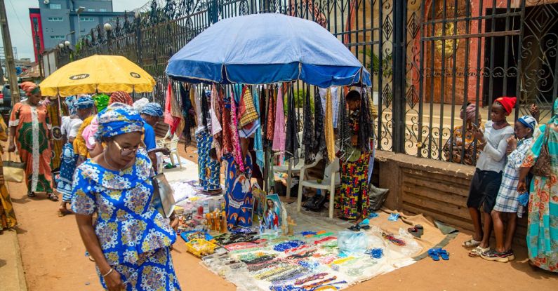 Personalized Shopping - Outside the Cathedral